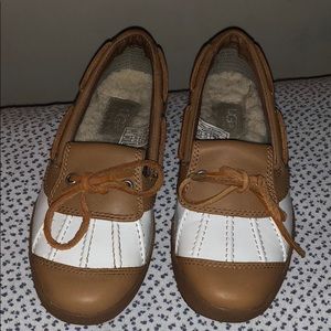 Women’s UGG Duck Rain shoes Near Perfect!